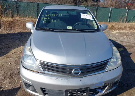 2011 Nissan Versa 1.8S z USA, uszkodzony, nr VIN 3N1BC1AP7BL496828